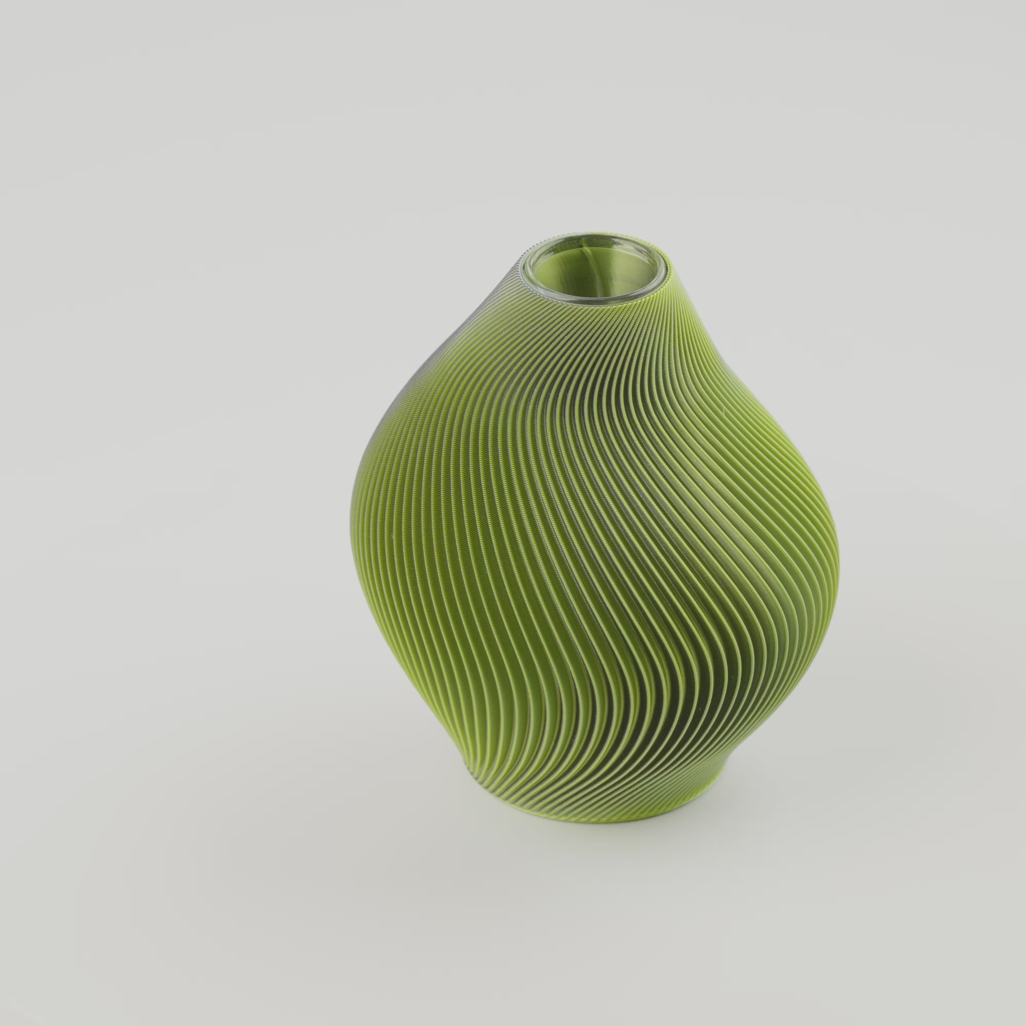 unique] vase #006 – QUQU